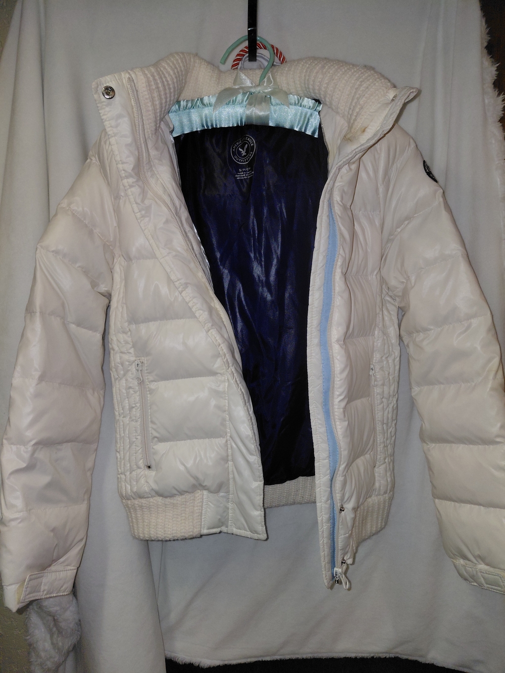 American Eagle White Puffer Jacket Sz Small Hooded VTG Y2K